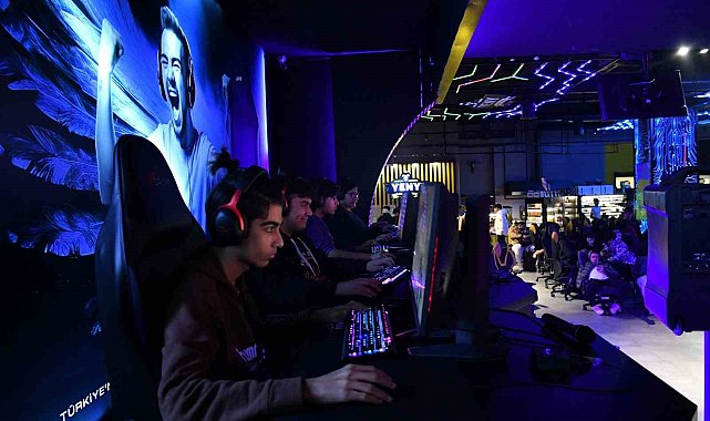 Beylikdüzü'nde E-Spor heyecanı yaşandı