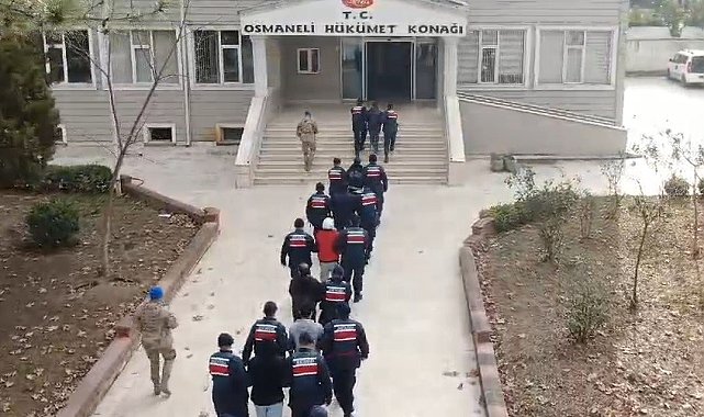 Bilecik'te bin 200 kişiyi bungalov kiralama adı altında 385 milyon dolandıran çete çökertildi