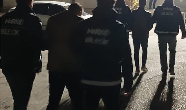 Bilecik'te şüphe üzerine durdurulan araçta uyuşturucu çıktı, yakalanan 2 kişi tutuklandı