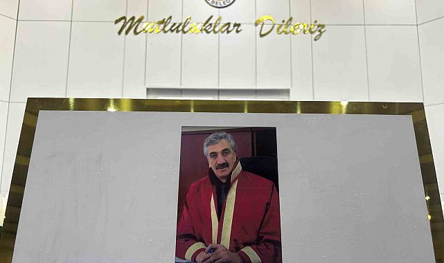 Binlerce çiftin nikahını kıymıştı, adı görev yaptığı nikah salonuna verildi