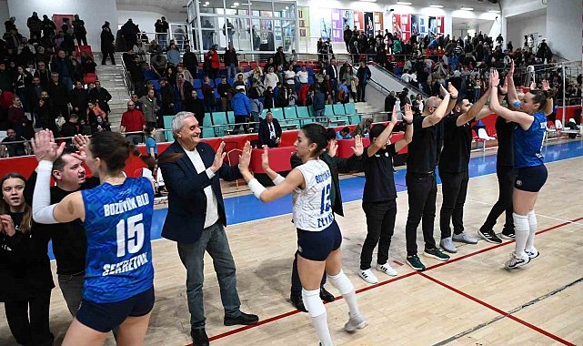 Bozüyük Belediyesi Eğitim ve Spor Kulübü Kadın Voleybol Takımı'na tebrik