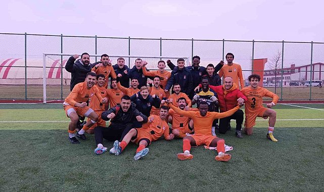 BŞEÜ Futbol takımı 2'nci oldu