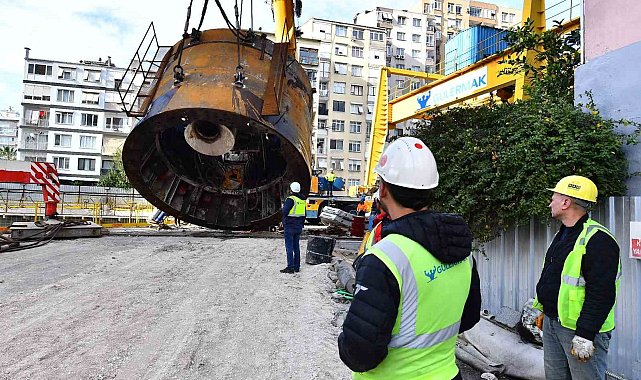 Buca Metrosu'nda "dev mesai"