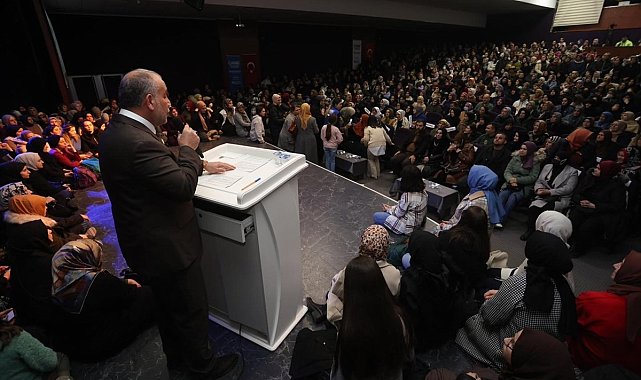 Canik'te "Siber Dünyada Kendimizi ve Vatanımızı Korumak Konferansı"