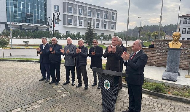 Çaycuma'da 10002 Kalite Bayrağı göndere çekildi