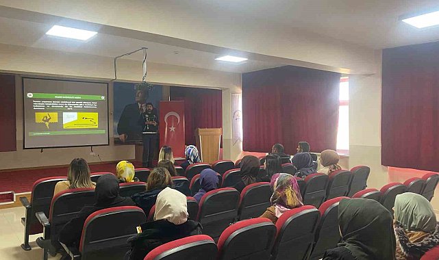 Çemişgezek&#039;te &#039;En İyi Narkotik Polisi Anne&#039; bilgilendirme çalışmaları yapıldı