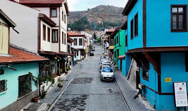 Çevre, Şehircilik ve İklim Değişikliği Bakanı Kurum, "Afyonkarahisar'daki Sokak Sağlıklaştırma Projesi'ni tamamladı"