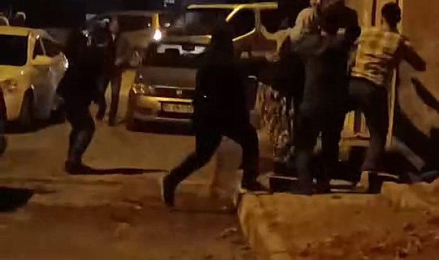 Çocukların top kavgasına büyükler de dahil oldu, mahalle savaş alanına döndü