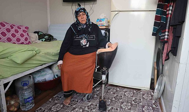 Depremde eşini, kızını ve bacağını kaybeden kadın, protez bacağının değişimi için görüştüğü firmadan olumsuz cevap aldı