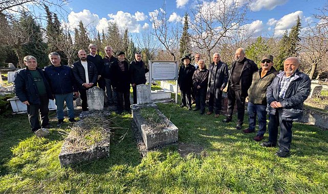Devlet Sanatçısı Ataman mezarı başında anıldı