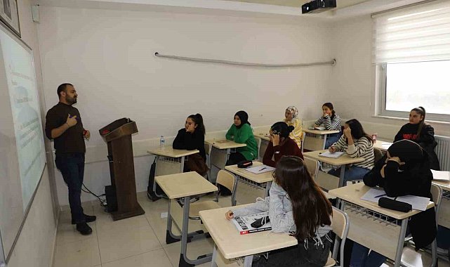 Doğan, öğrencilerin talebini yerine getirdi