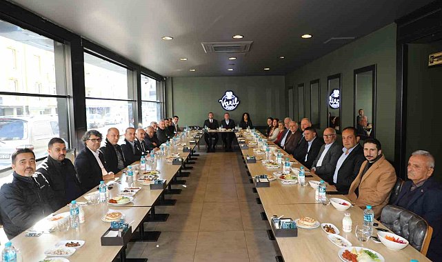 Doğan, partisinin ilçe yönetimiyle bir araya geldi