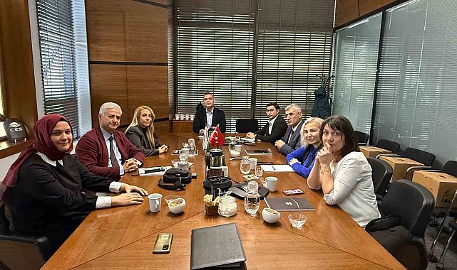 Dünya devi Türk firmasından basın mensuplarına balistik kask desteği