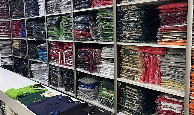 Elazığ'da okul kıyafetlerinin tek tip olmasını esnaf da olumlu karşıladı