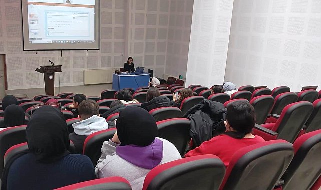 Emet MYO'da, "Öğrencilerimizin Ders Dışı Öğrenme Süreçlerinin Dijital Kaynaklarla Desteklenmesi" başlıklı seminer