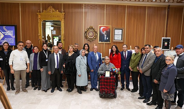 Engelli ressamdan "Kalem ve kâğıdın düeti" sergisi