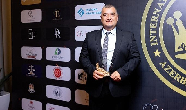 Ersin Tünay'a Bakü'de İki Ödül Birden Verildi