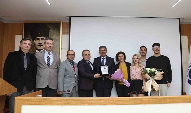 ERÜ Tıp Fakültesi'nde emekli profesöre tören düzenlendi