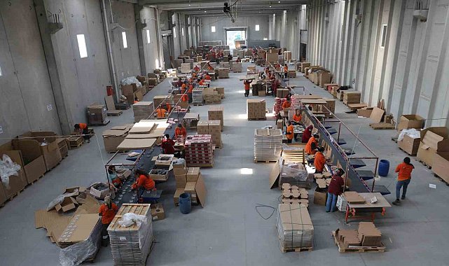 Eşinin 1 adet bileziğini bozdurarak kurduğu firmasında şimdi 750 kişiye istihdam sağlıyor