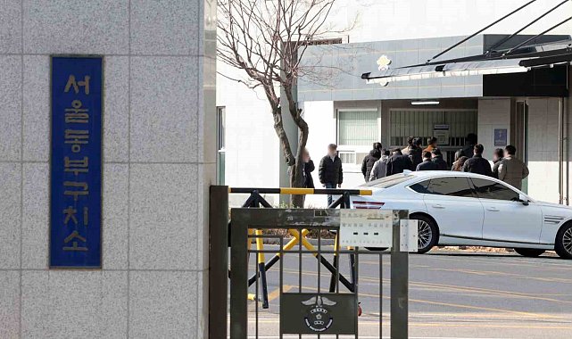 Eski Güney Kore Savunma Bakanı Kim Yong-hyun gözaltında intihar girişiminde bulundu
