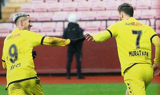Eskişehirspor'dan evinde gol şov! Yağmur gibi...