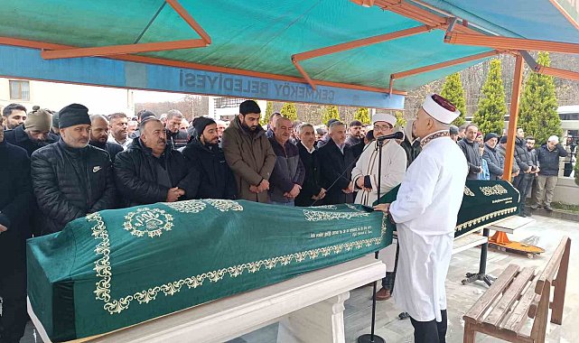 Ev alma fiyat anlaşmazlığı sonucu öldürülen baba ve oğlu toprağa verildi