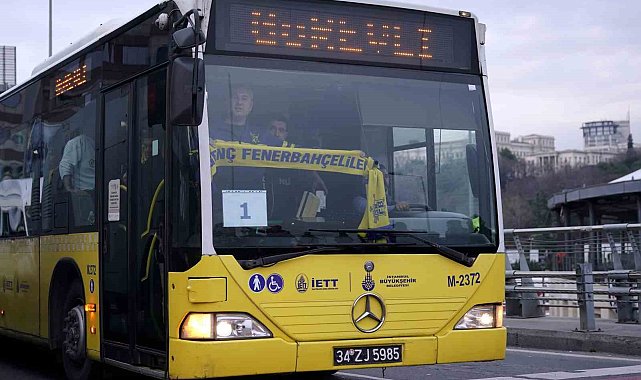 Fenerbahçe taraftarı stada geldi