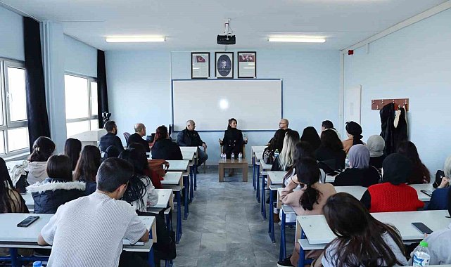 Gazeteciler, yüksekokul öğrencilerine tecrübelerini anlattı
