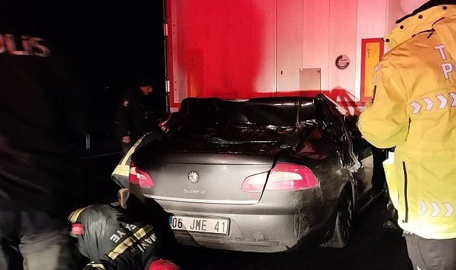 Genç sürücü trafik kazasında hayatını kaybetti