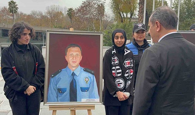 Güzel sanatlar lisesi öğrencilerinden Beşiktaş&#039;taki şehit polislere vefa