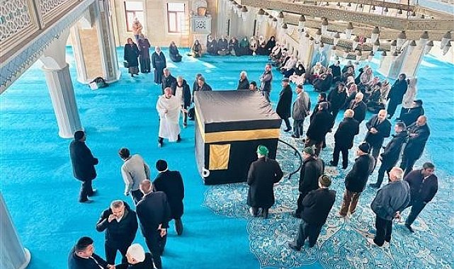 Hakkari&#039;de umre yolcularına eğitim semineri