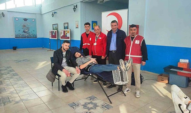 Hisarcık MYO öğrencilerinden kan bağışına destek