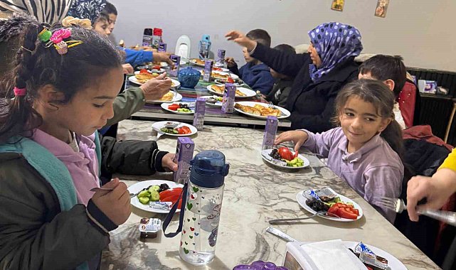 Hisarcık'ta özel öğrenciler kahvaltıda buluştu