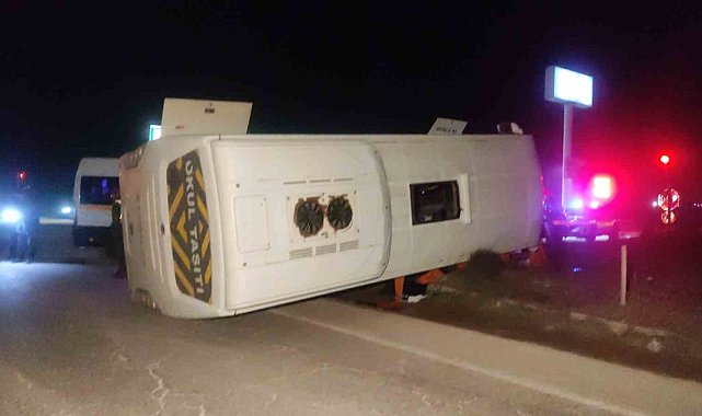 İşçi servisleri çarpıştı: 1'i ağır 20 yaralı