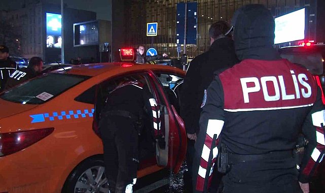 İstanbul Emniyet Müdürü Yıldız, Taksim'de denetime katıldı
