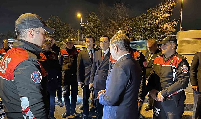 İstanbul İl Emniyet Müdürü Selami Yıldız, Esenyurt'ta yaralanan polis memurunu ziyaret etti
