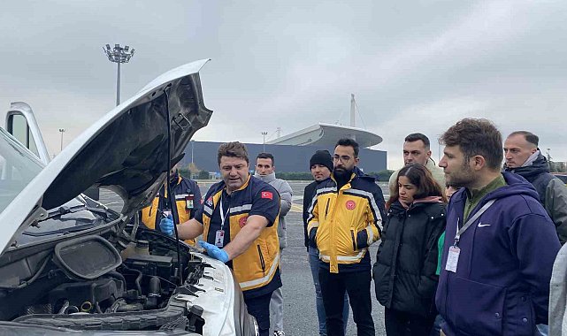 İstanbul'un ambulans sürücülerinin zorlu eğitimi, istekleri ise "Duyarlı olunması"