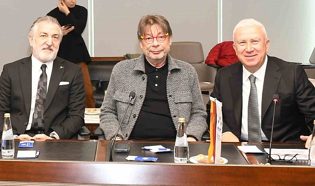 İzmir'in, tarihinde ilk kez 10 profesyonel futbol takımı liglerde