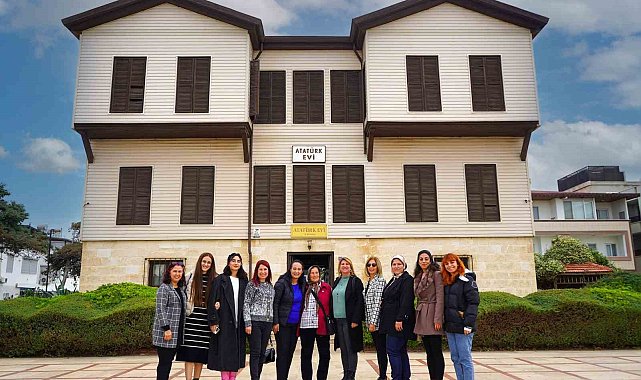 Kadın muhtarlar 'Dünya Kadın Hakları Günü'nü kutladı