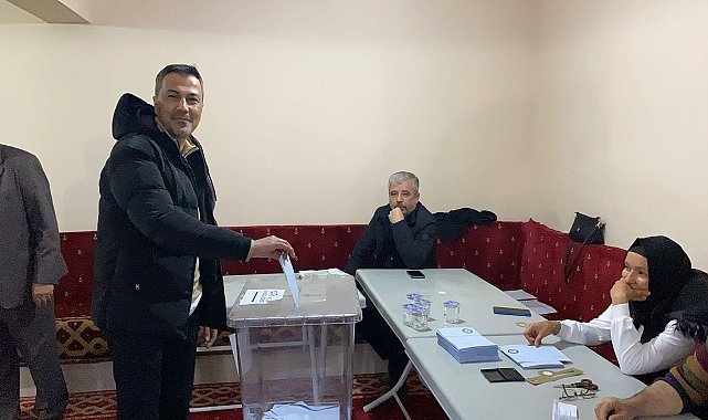 Karabük'te referandumla köyleri ayrıldı... Muhtarlarını seçmek için sandığa gittiler