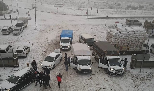 Kars Hayvan Pazarı'nda polis 16 ayrı noktada denetim yaptı