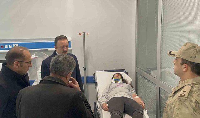 Kaymakam Bayram'dan yaralı öğretmenlere ziyaret