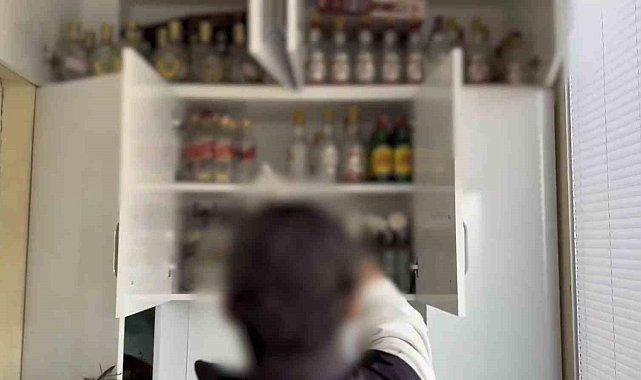 Kayseri'de yılbaşı öncesi sahte alkol operasyonu: 292 şişe sahte alkol ele geçirildi