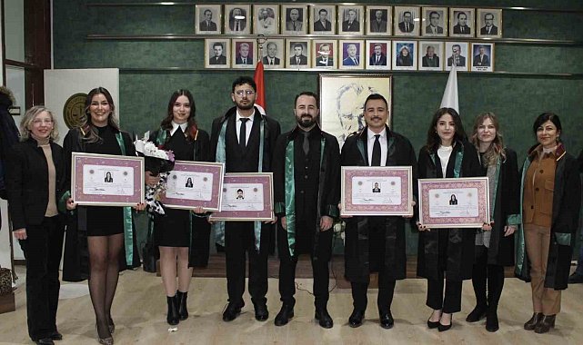 Kütahya Barosu'nda ruhsat ve yemin töreni