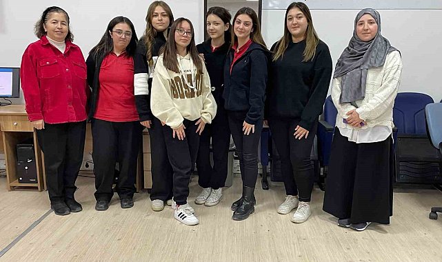 Lise öğrencilerine kariyer planlama eğitimi