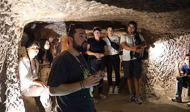 Litvanyalı turist eşine doğum gününde Kapadokya gezisi hediye etti