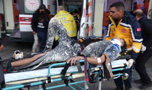 Malatya'da iskeleden düşen 3 işçi ağır yaralandı