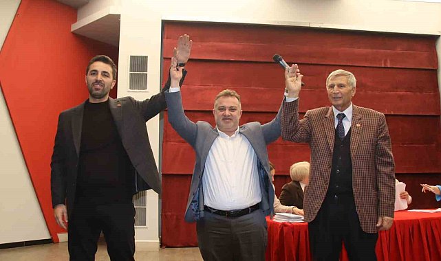 Manisa Gazeteciler Cemiyeti'nin yeni başkanı Önder Aydın oldu