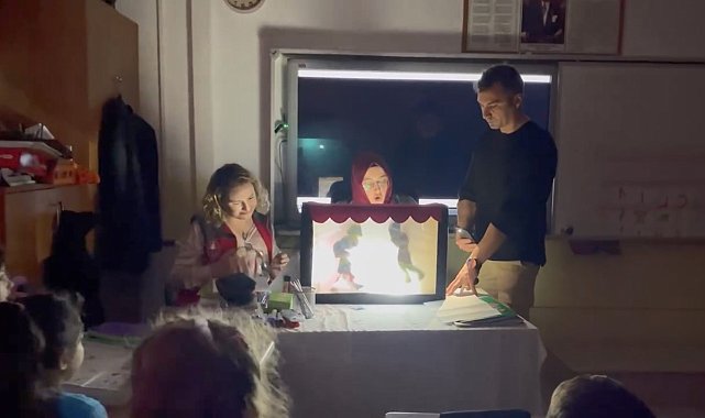 Menteşe'de sağlıklı beslenme için Hacivat ve Karagöz gösterisi düzenlendi