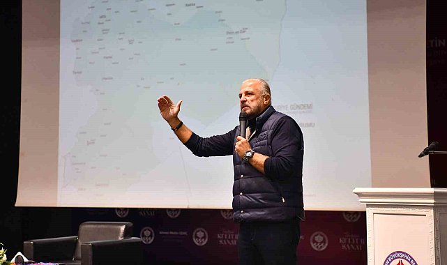 Mete Yarar: "Bölgedeki sorunun çözülmesi Türkiye için tarihi bir fırsat olacaktır" .